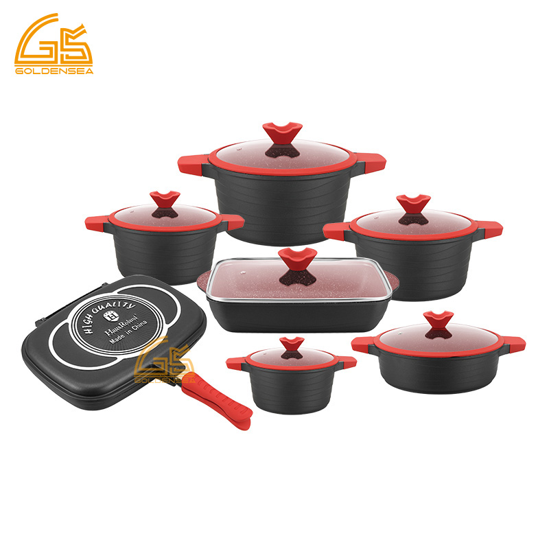 Ensemble de batterie de cuisine rouge coloré