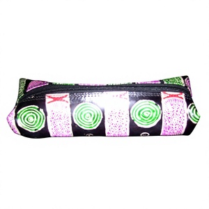 LOWELLCRAFT Trousse à crayons tendance en polyester avec fermeture éclair, 7 pouces, verte et à motifs, 1 compartiment - Product Image 2