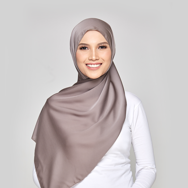 Hot Selling Wholesale New in Malaysia Matte Satin Silk Shawl Arab Stylish Muslim Hijab Scarf for Women