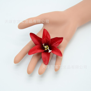 Dongchen Crafts <b>Artificial</b> Lily <b>Flowers</b> <b>Small</b> Silk <b>Flower</b> Realistic Home Decoration Wedding Props - Product Image 2