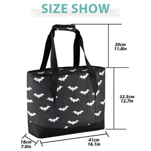 Sac isotherme à bandoulière motif oiseaux Iwa hawaïens, en polyester durable, sac fourre-tout isotherme pour le déjeuner - Product Image 2