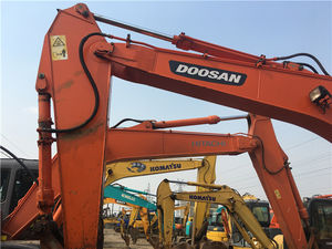 Excavatrice d'occasion DOOSAN 150LC-7, peinture d'origine, en promotion, à bas prix et de haute qualité, disponible en stock. - Product Image 5