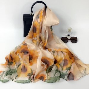 2025 nuovo scialle di alta qualità in Chiffon di seta 100% sciarpa lunga in <span class=keywords><strong>Tulle</strong></span> di seta naturale 175CM * 110CM personalizzazione floreale all'ingrosso - Product Image 4