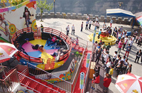 Brivido giostre cina fabbrica di alta qualità parco a tema all'aperto 24 posti giradischi da discoteca Tagada giostre per le vendite