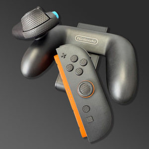 สติ๊กเกอร์ไวนิลสำหรับคอนโทรลเลอร์ Nintendo Switch Pro ป้องกันรอยขีดข่วน กันลื่น - Product Image 2