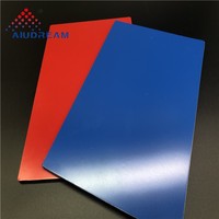 Plaque en alliage d'aluminium Haute résistance à la corrosion Couleur personnalisée Ignifuge Antibactérien Mur-rideau Plafonds de salle de bain Extérieur