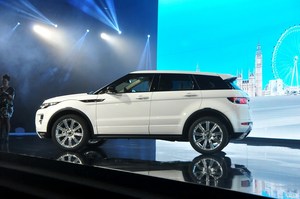 Nuevo Auto <span class=keywords><strong>Land</strong></span> <span class=keywords><strong>Rover</strong></span> Range <span class=keywords><strong>Rover</strong></span> <span class=keywords><strong>Evoque</strong></span> 2026 L <span class=keywords><strong>HSE</strong></span> 5 Puertas 5 Plazas Gasolina + SUV Híbrido Ligero de 48V - Product Image 3