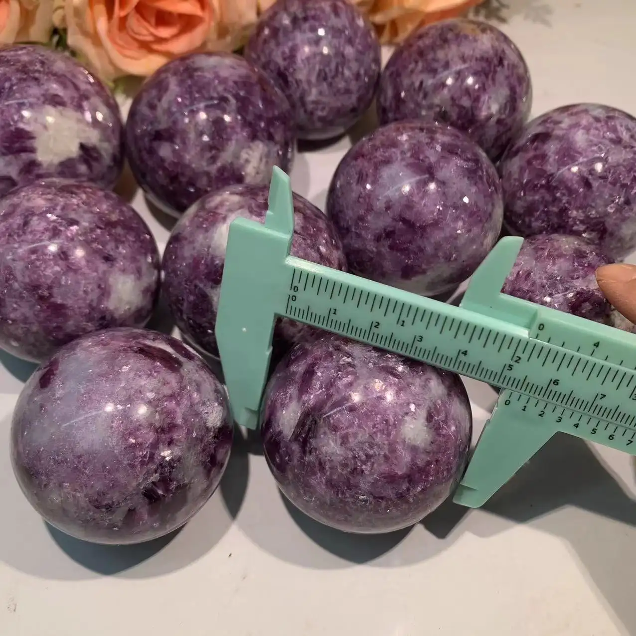 Kindfull Natural High Quality Lepidolite Sphere Ball Healing Crystal Quartz Polished Ball Chinese Fengshui Wand For Sale