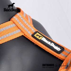 สายรัดอกสุนัขลายสก็อตสีส้ม BlackDoggy พร้อมแถบสะท้อนแสง ซับในตาข่าย โพลีเอสเตอร์ ปลดเร็ว กันน้ำ - Product Image 3