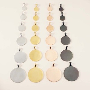 Liontin Kustom Fashion dari Baja Anti Karat Poles Cermin Berlapis Emas dengan <span class=keywords><strong>Logo</strong></span> Kustom Terukir, Liontin Logam Bulat Kosong - Product Image 6