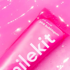 مرطب شفاه بنكهة العلكة الوردية - Product Image 3