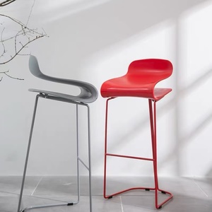 Silla de Barra de Hierro Estilo Nórdico Minimalista Color Crema, para Hogar, Bar, Sala de Estar, Isla, Cafetería, Taburete Alto de Diseño - Product Image 4