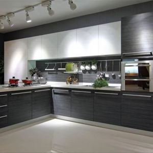 Gabinetes de Cocina Multifuncionales Ecológicos de Madera de Pino Sólido Estilo Europeo Australiano de Tamaño Pequeño Personalizados por APC - Product Image 1