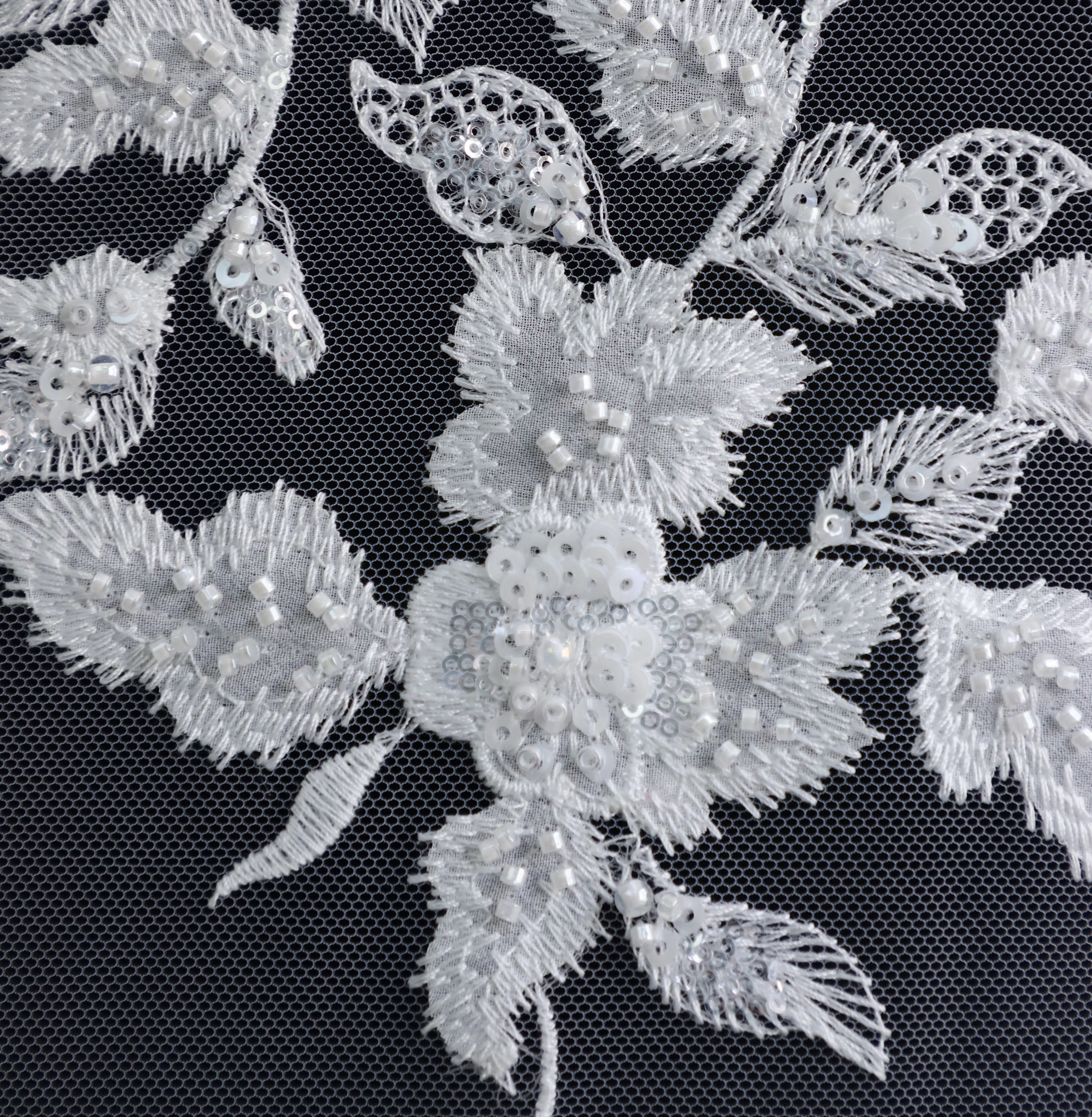 YZOH017 2024 Neue Brautperlen-Anwendungen im Verkauf, blumen bestickte Patch für Hochzeitskleider