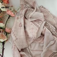 Villus Rose Personnalisable Conception Satin Soie Ethnique Bandanas 110*110cm Imprimé Carré Hijab Écharpe Musulman Bébé Tudung En Gros