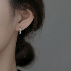 Orecchini a Cerchio Intrecciati Semplici, Moda Coreana Trendy, Argento 925, Geometrici, da Donna, per Anniversario, Vendita all'Ingrosso - Product Image 3