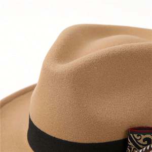 Nouvel Arrivage Chapeau Fedora Tendance de Haute Qualité pour Hommes et Femmes, Style Ethnique avec Couronne Cœur Pêche et Plumes - Product Image 4