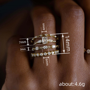 Anello geometrico con pietre scintillanti per donna, anello da dito impilabile minimalista, elegante accessorio per gioielli da indossare tutti i giorni - Product Image 4