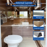 Remorque WC mobile d'intérieur dorée brillante, 2 cabines, toilettes portables avec lavabo et miroir pour mariages et événements
