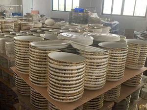 Ensemble de <span class=keywords><strong>vaisselle</strong></span> en céramique plaquée or, bols et assiettes, <span class=keywords><strong>porcelaine</strong></span> blanche pour restaurant et hôtel de luxe - Product Image 3