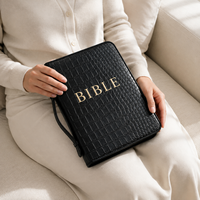 Vente en gros de couvertures de livre de luxe en cuir noir et blanc à motif crocodile, avec fermeture éclair, pour la Bible