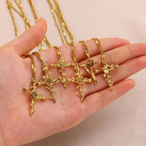 สร้อยคอจี้รูปดอกไม้เดือนธันวาคมแบบสามมิติ ชุบทองบนสแตนเลส พร้อมสายสร้อยไม้ไผ่ สำหรับทุกเพศ เหมาะสำหรับเทศกาลต่างๆ ลดราคาพิเศษ - Product Image 1