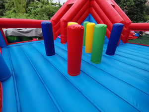 Château gonflable à thème de voiture commerciale avec toboggan, château gonflable avec matériau en PVC de 0,55 mm, capacité de 600 kg, souffleur - Product Image 5