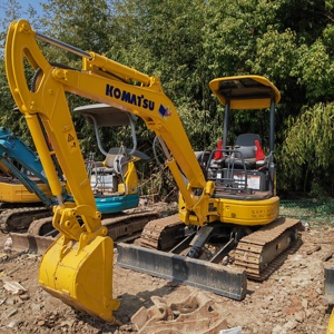 รถขุดขนาดเล็ก Komatsu PC35MR มือสองจากญี่ปุ่นแท้ น้ำหนัก 3.5 ตัน แบบหางสั้น พร้อมสายเบรกเกอร์ - Product Image 6