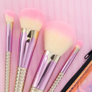 Kit <span class=keywords><strong>de</strong></span> 4 pinceaux <span class=keywords><strong>de</strong></span> maquillage intégral avec pochette comprenant un <span class=keywords><strong>pinceau</strong></span> <span class=keywords><strong>de</strong></span> maquillage pour le <span class=keywords><strong>teint</strong></span> en poudre - Product Image 4