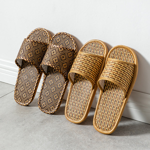 Sandalias de Casa de Interior de verano para hombres y mujeres, <span class=keywords><strong>pies</strong></span> antideslizantes y antiolor, cuatro estaciones, venta al por mayor, tejido de <span class=keywords><strong>paja</strong></span> de ratán - Product Image 4