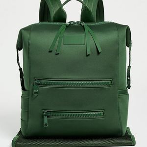 Mochila Pañalera Grande de Neopreno Personalizada Keymay, Portátil e Impermeable, para Artículos Esenciales del Bebé, con Cambiador, Multifuncional, con Cierre - Product Image 2