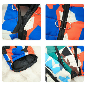 Abrigo de invierno para perros con patrón geométrico, acolchado de algodón, con cremallera y hebilla para correa, para protección contra el frío. - Product Image 3