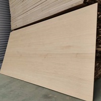 1200*2400mm Nouvelle Arrivée Radiata Bois de Pin En Bois Massif Bord Collé Bois Prix