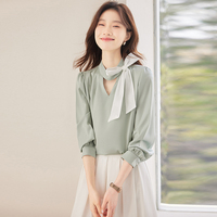 Blazer tie-dye blanc de haute qualité Bow chemise formelle inspirée du drame coréen pour les femmes petit parfum fruité pour les trajets quotidiens riches