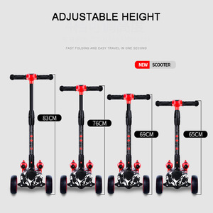 2022 Disesuaikan Murah 3 Roda Skuter Lipat Elektrik Semprotan Gelembung Anak Tendangan Skuter Kaki Balita untuk Skuter Hadiah Natal - Product Image 5