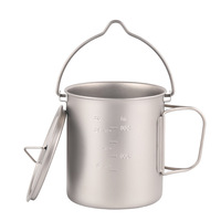 Mug portable d'extérieur 750 ml avec poignée inclinée, pot suspendu, poignée pliable, tasse de voyage en titane pour camping