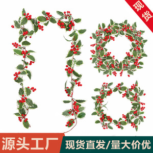 Guirlande de Noël en rotin artificiel, baies rouges, feuilles vertes, décoration intérieure, couronne et guirlande de 2 m pour décorations de fêtes - Product Image 1