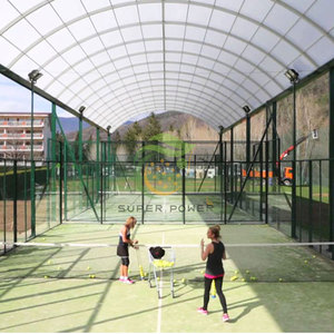 Vente d'usine Couverture de toit en arc anti-pluie durable personnalisée <span class=keywords><strong>Padel</strong></span> Court intérieur avec toit - Product Image 4