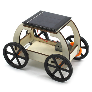 Kit de coche solar de madera con 5 ruedas negras, juguete educativo de ciencia con energía solar para niños de 7 a 9 años - Product Image 1