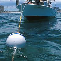 Bouée sphérique flottante en PE de haute qualité 460 mm 5 kg pour amarrage marin et avertissement de plage, moulage rotatif, pièce de piston incluse