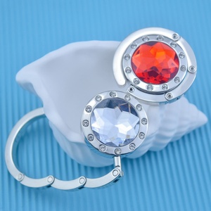 Gancho para Bolsos Plegable con Diamantes, Colorido y Brillante, el Más Popular, con Cristales y Diamantes, en Oferta - Product Image 1
