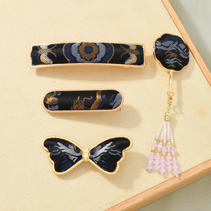Handmade cultural and creative mulberry silk brocade <b>Chinese</b> retro butterfly hair clip spring clip <b>Chinese</b> style cheongsam - Product Image 1
