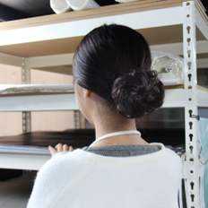 Pinza marrón natural para peinar el cabello Accesorio de bolsa para cachorros de caca elevada - Product Image 1