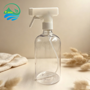 Bouteille vide <span class=keywords><strong>en</strong></span> plastique transparente de 24 oz (500 ml) avec pulvérisateur à gâchette pour détergent liquide - Product Image 3