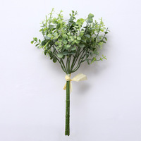 Guirlande de fausses fleurs d'eucalyptus au toucher réel en gros Feuilles artificielles Tiges florales pour Noël Arrangement floral Déco de vacances