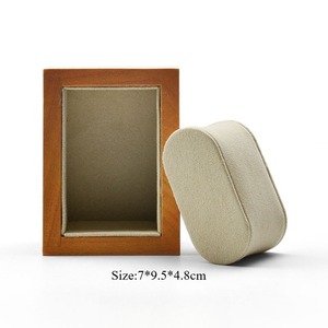 Caja de exhibición de relojes personalizada, nueva, de madera maciza con almohada de microfibra, soporte de exhibición para relojes de pareja - Product Image 6