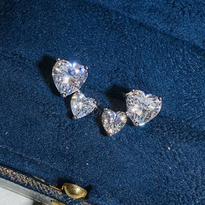 Orecchini a perno con doppio cuore per donna, con pietre scintillanti, gioielli da indossare tutti i giorni, regalo, all'ingrosso - Product Image 2