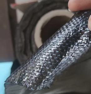 <span class=keywords><strong>La</strong></span> tela antihierbas de PP suele ser tejida con hilo plano de polipropileno (PP) o una mezcla de PP y polietileno (PE). - Product Image 4