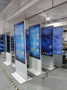 32Inch 43Inch 49Inch Reclamescherm 2K 4K <span class=keywords><strong>LCD</strong></span>-Scherm Draagbare Kiosk Android Digitale Bewegwijzering - Product Image 4
