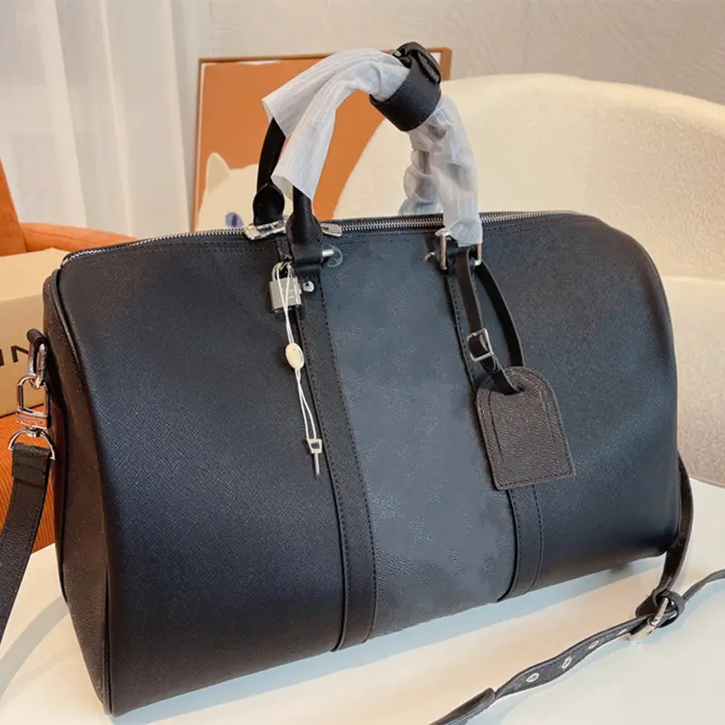 2022 New Luxury Women Weekend Bag Overnight Duffle Hand Bags Leather Designer Travel Duffel Bag for Men